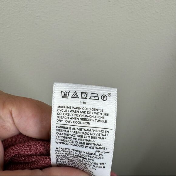 Athleta Balance Sleeveless Romper Activewear Berry Rose Pink Womens Small 601559 - Picture 9 of 10